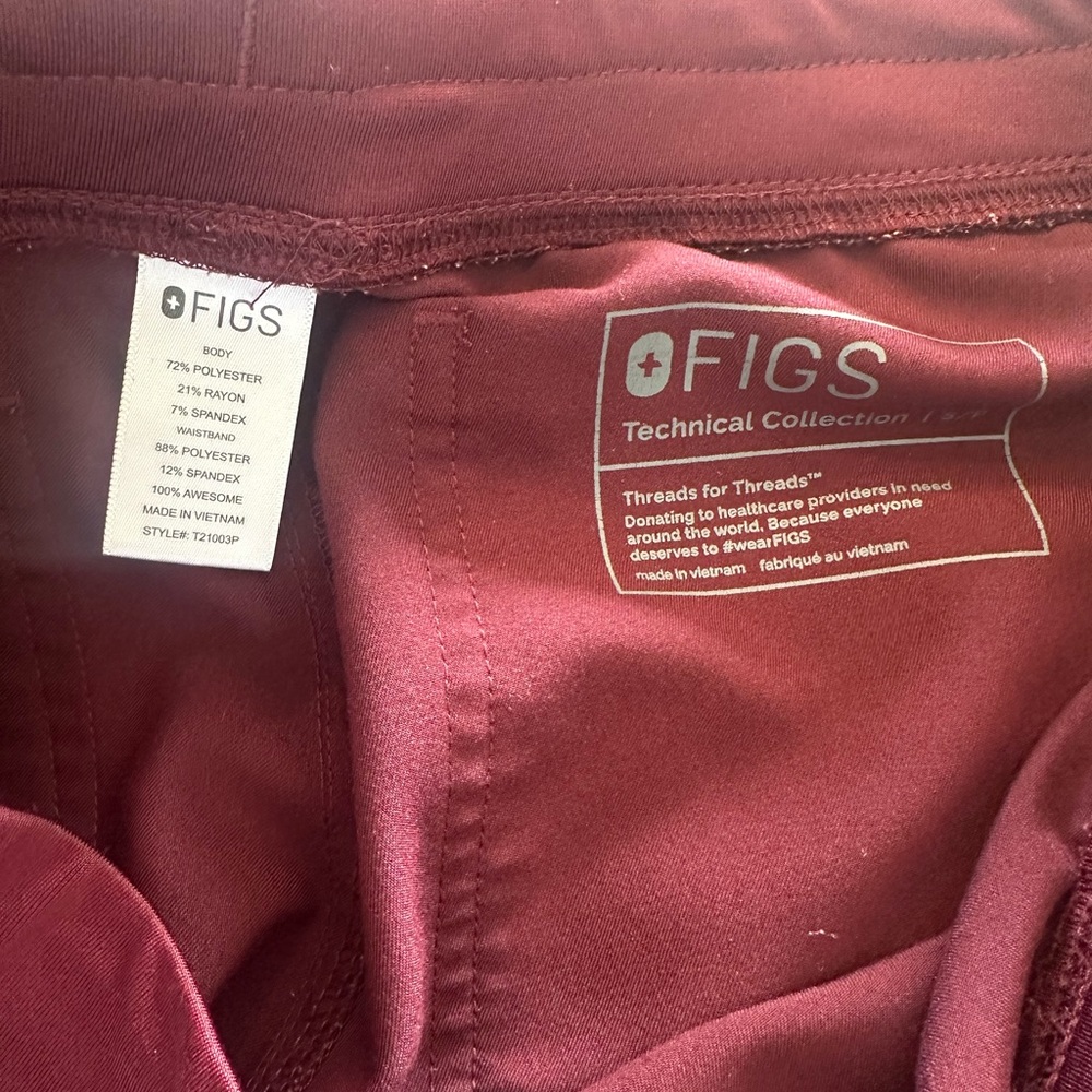 Figs Burgundy Livingston Basic Scrub Pants size Small - Picture 7 of 11